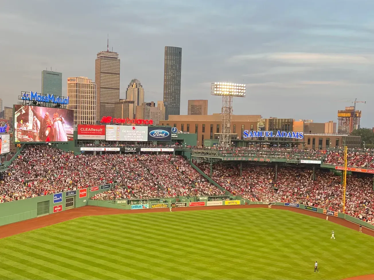 Te presentamos a estas personas de Massachusetts, no hispanas, que quizás no sabías que hablan español