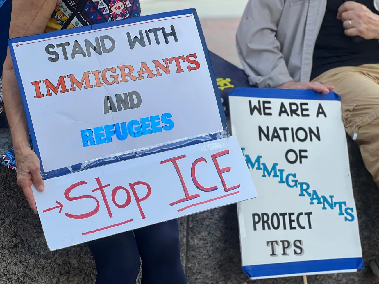 Cómo la opinión pública ha ido cambiando y rechazando más las políticas migratorias de Trump