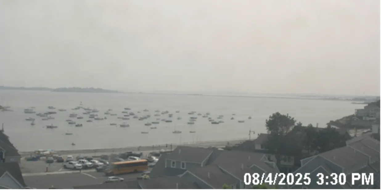 Emiten alerta por mala calidad del aire en Massachusetts