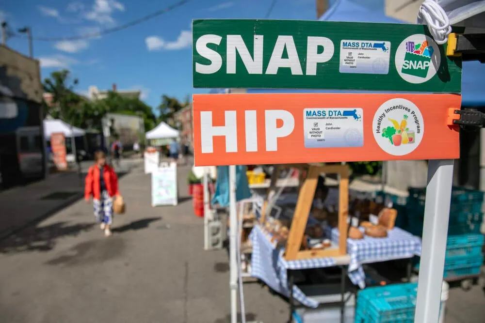 Healey: Massachusetts no retirará los beneficios de SNAP, pese a la orden de Trump