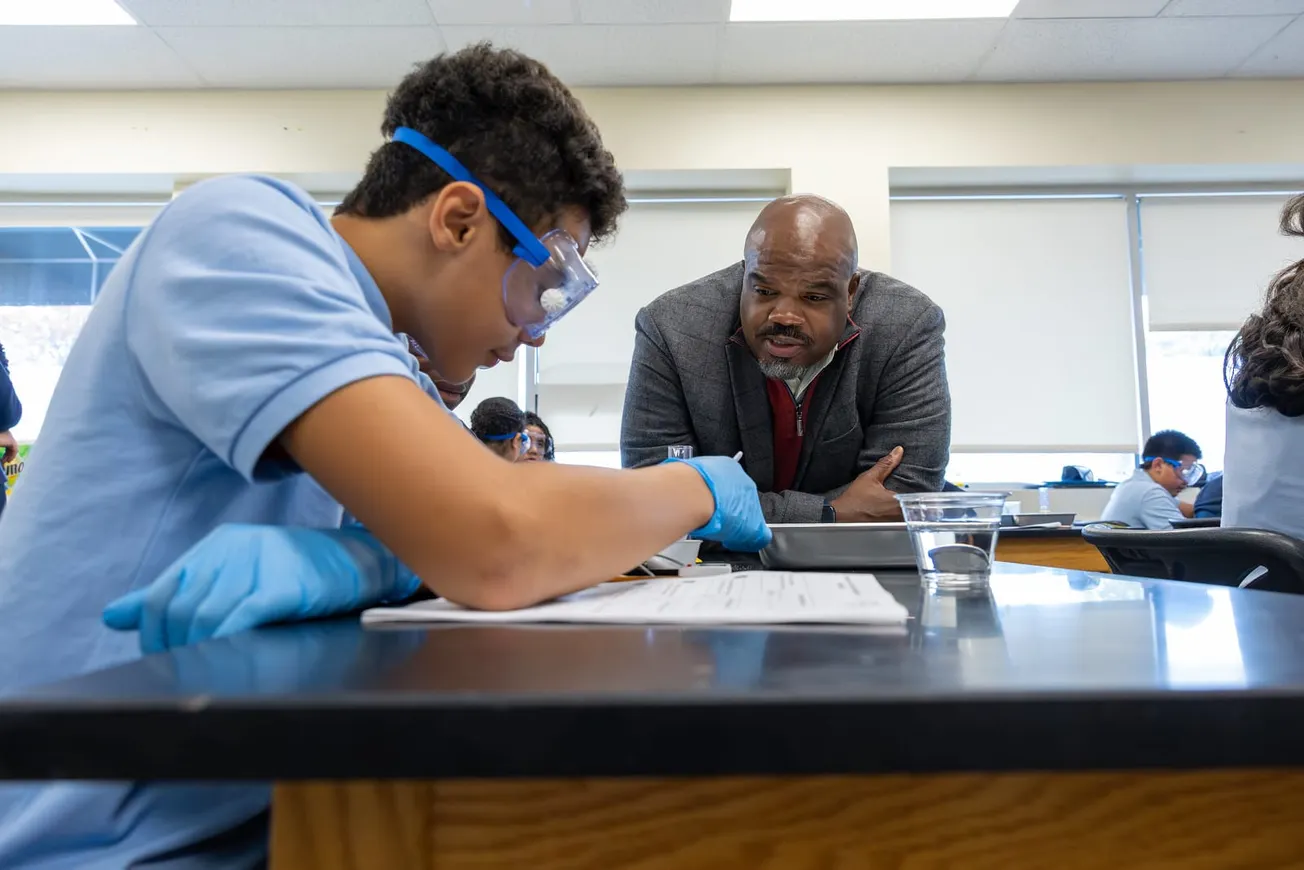 Massachusetts reacciona al desmantelamiento del Departamento de Educación de EE.UU.