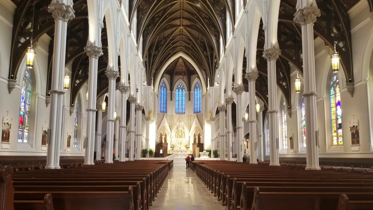 “Damos la bienvenida al extranjero": Arzobispo de Boston ayudó a redactar la condena a las deportaciones masivas