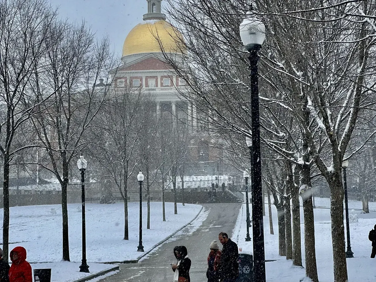 Nieve y lluvia helada llegarán este fin de semana al norte de Nueva Inglaterra