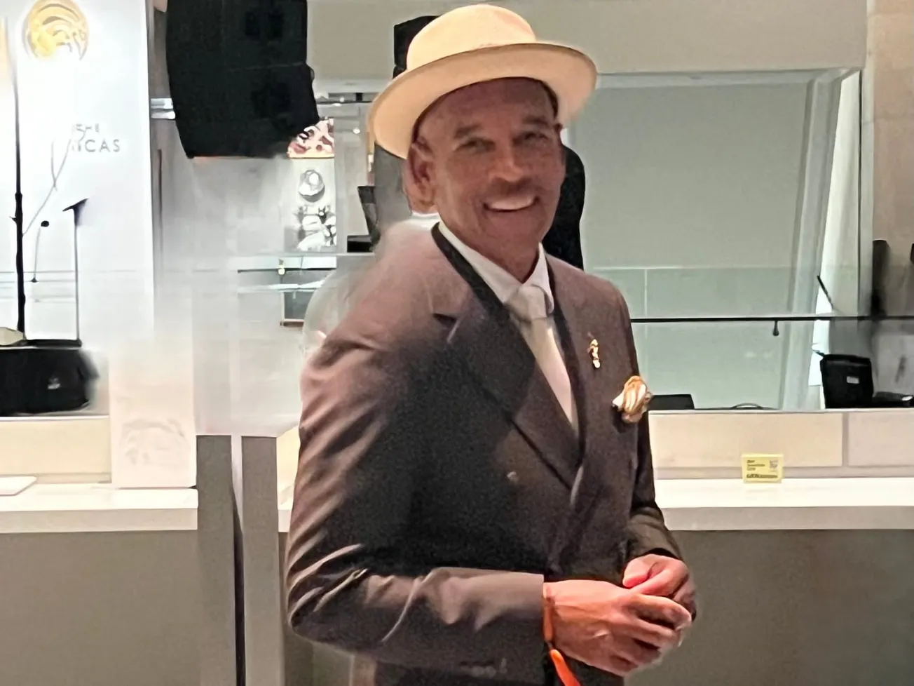 Crónicas “¡Con Salsa!”