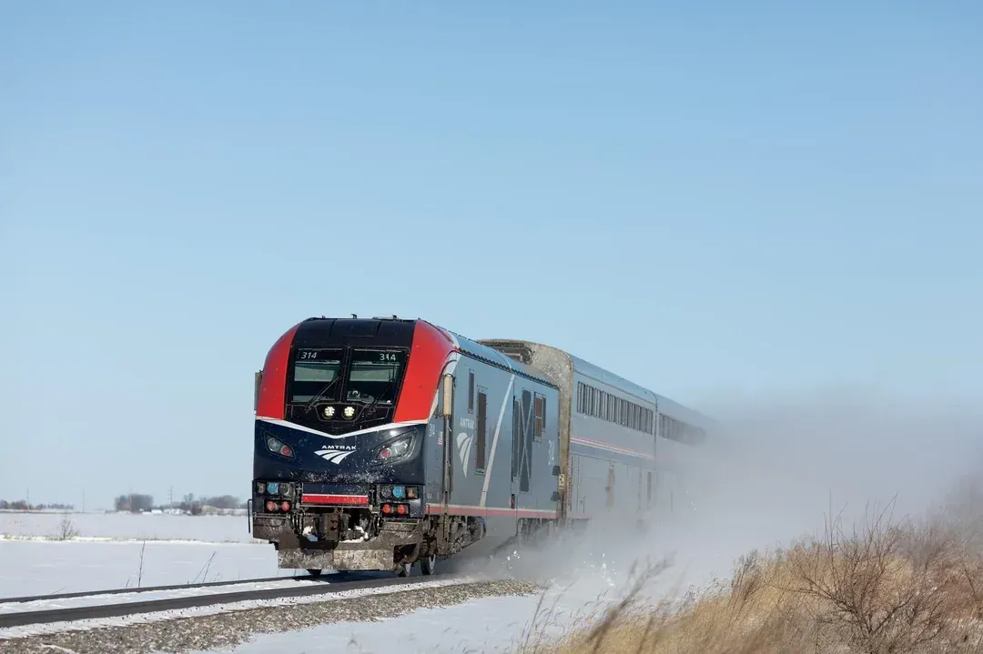Tren de Amtrak se sale de las vías en el oeste de MA tras pasar por un tramo congelado