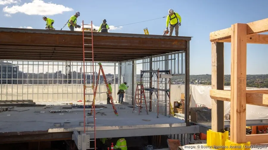 La construcción en Massachusetts llegó a un “freno total” en 2025 tras un auge de 15 años