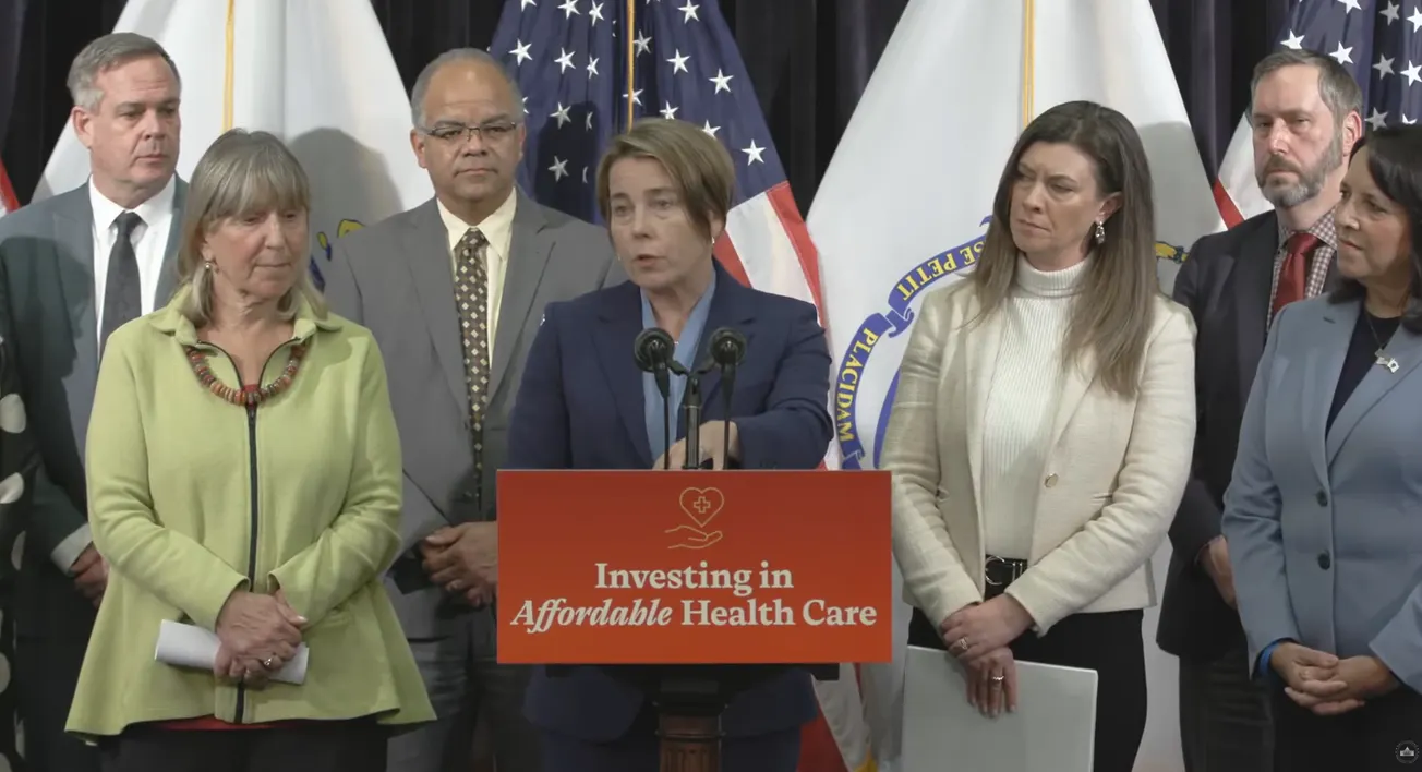 Massachusetts refuerza ayudas para mantener seguros de salud accesibles ante aumentos federales