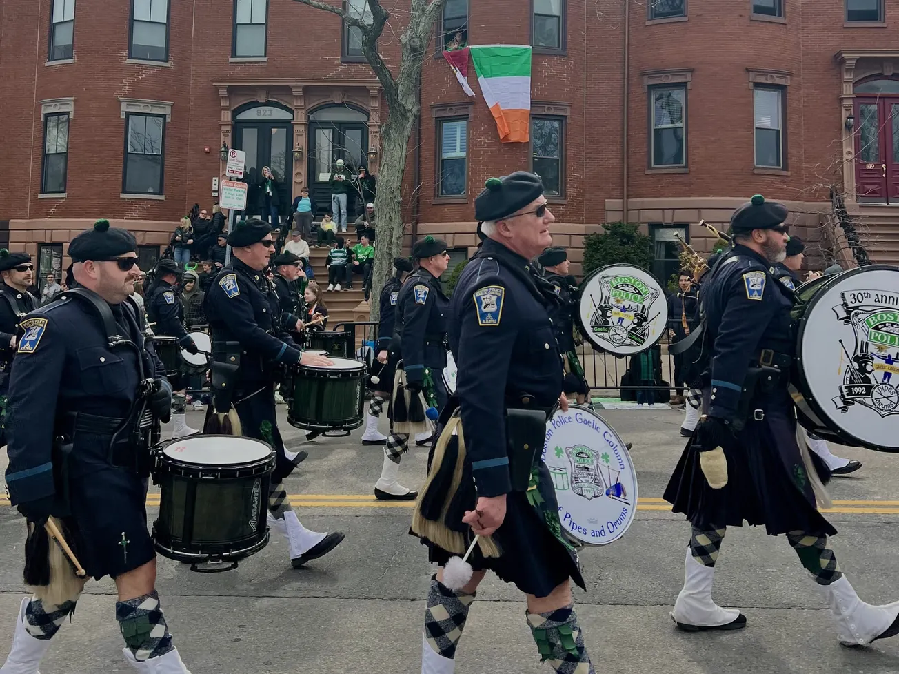 South Boston celebró uno de los desfiles de St. Patrick’s más grandes del país