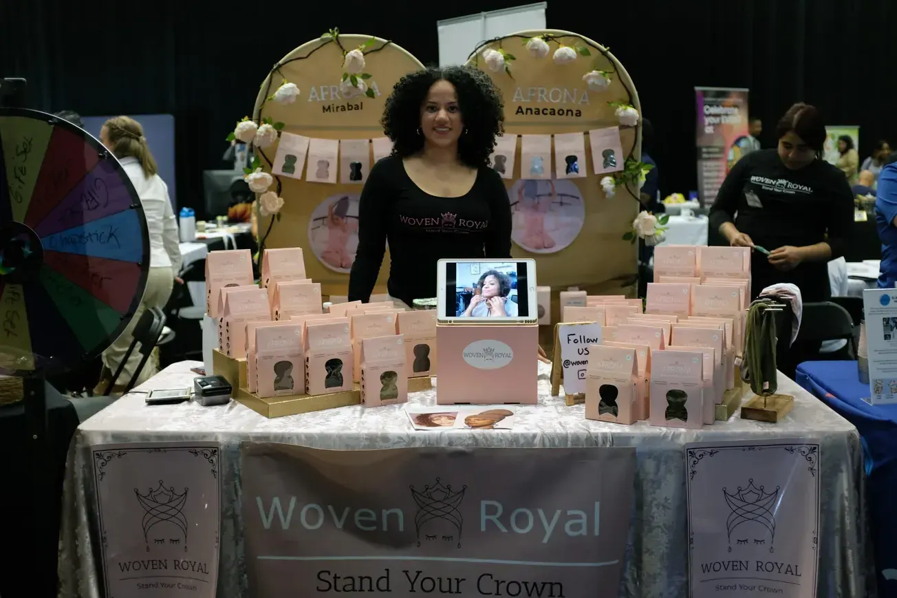 Gobernadora Healey propone bajar costos para emprender en Massachusetts