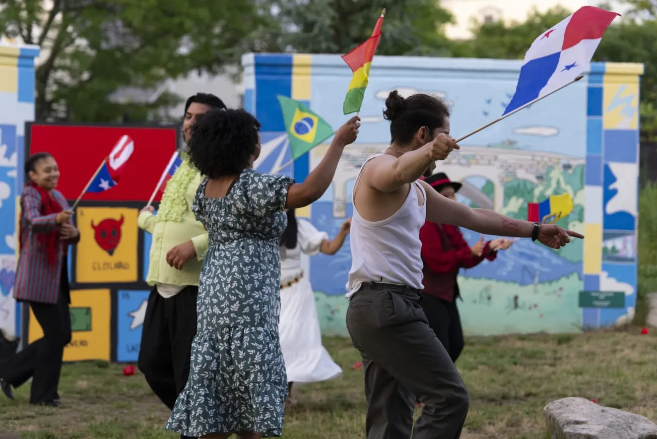 La Broa' en tu barrio, una obra bilingüe en Rhode Island, regresa este verano