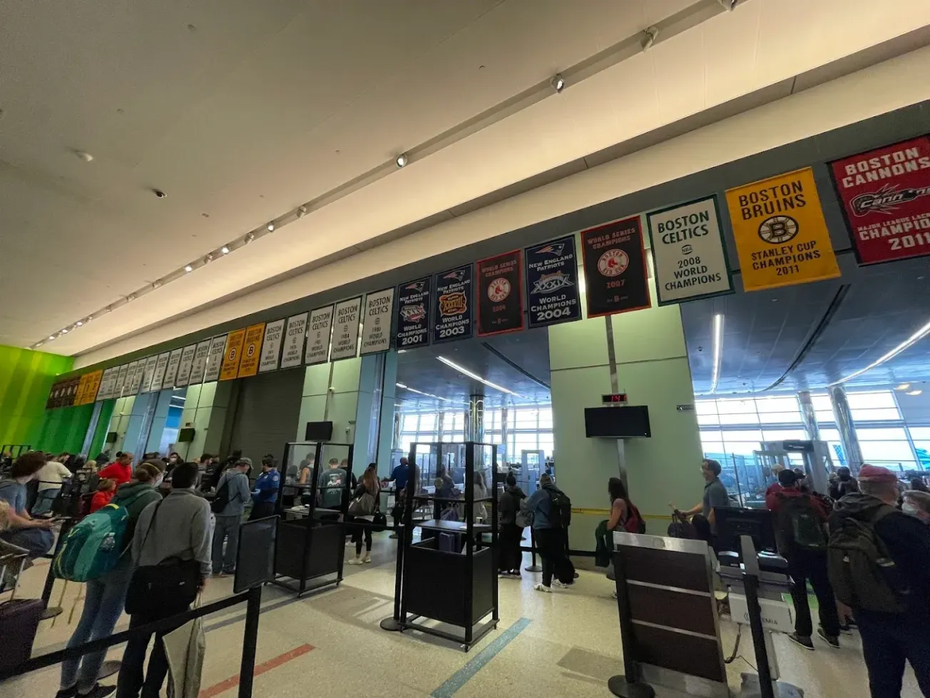 Ahora puedes saber cuanto tiempo de fila hay en el Logan airport antes de llegar