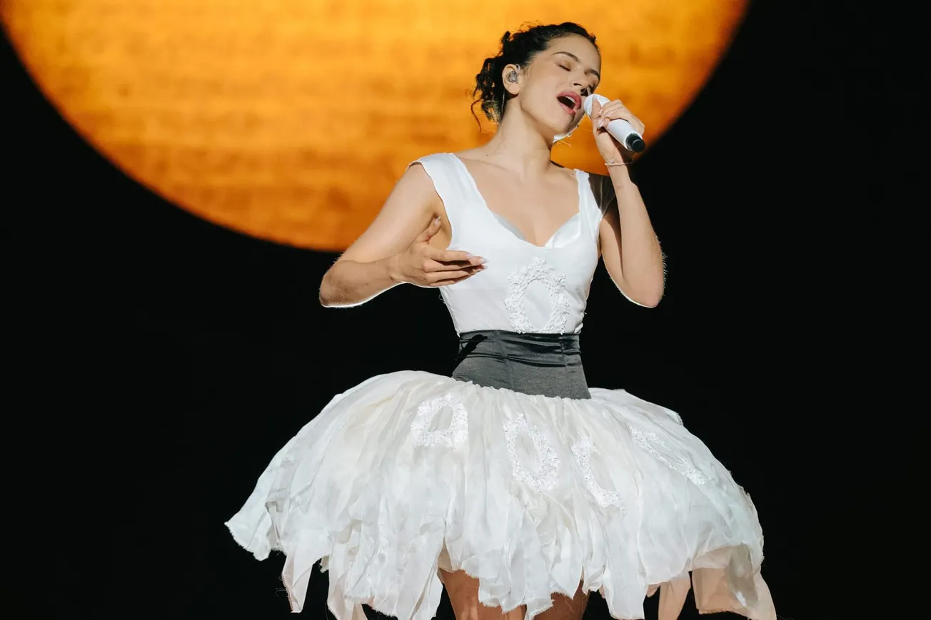 Rosalía rompe el silencio en Boston sobre sus shows pospuestos
