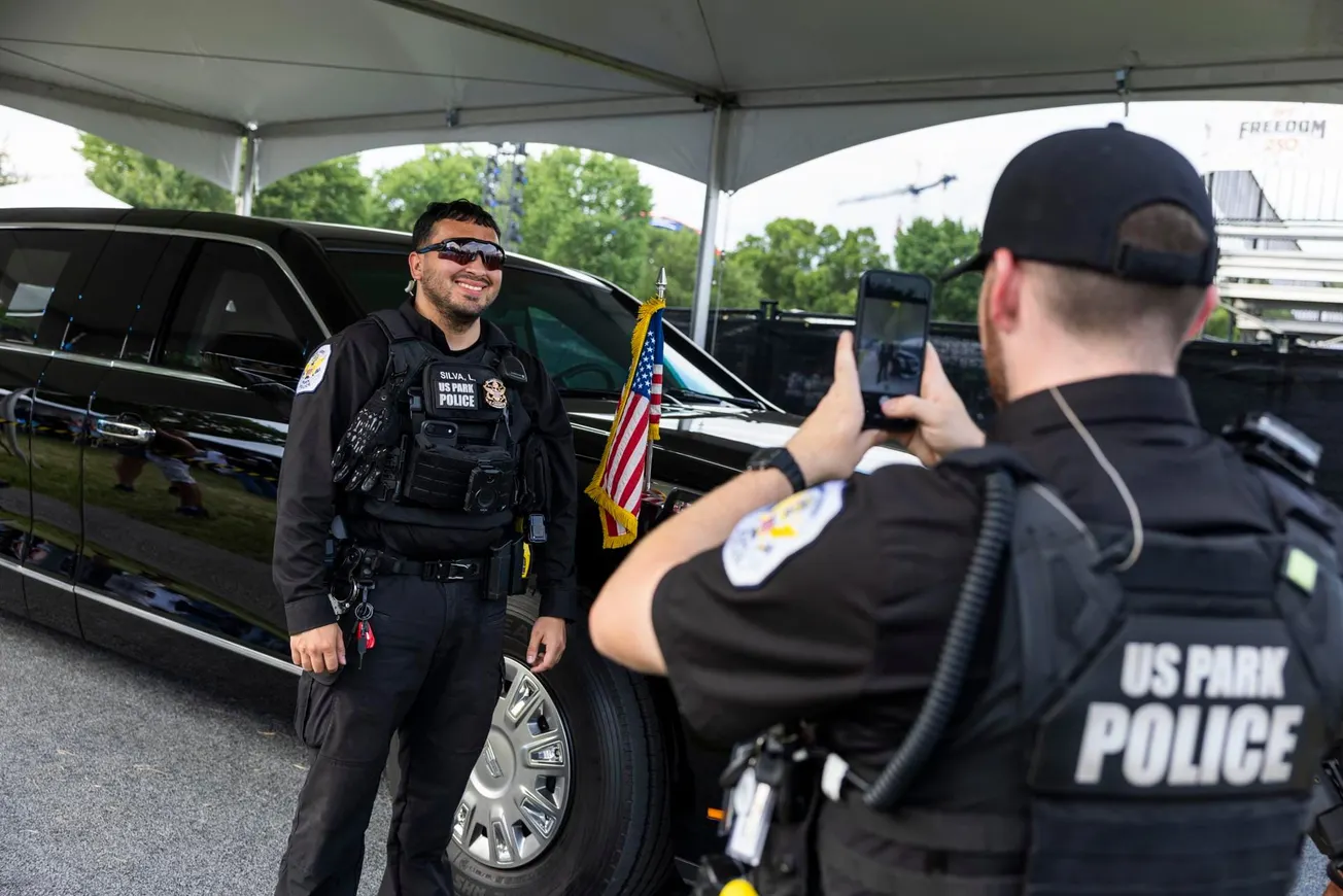 ICE da a 1,300 agencias de policia una app de reconocimiento facial para verificar estatus migratorio