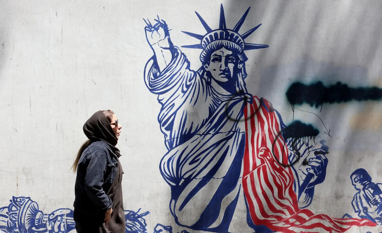 Cámara de Representantes aprueba resolución para poner fin a la guerra de Trump en Irán