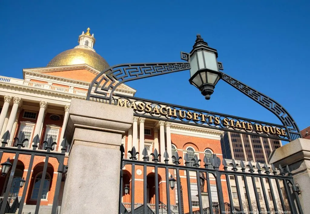 El fallo sobre el TPS podría desplazar a miles de trabajadores de la salud en Massachusetts