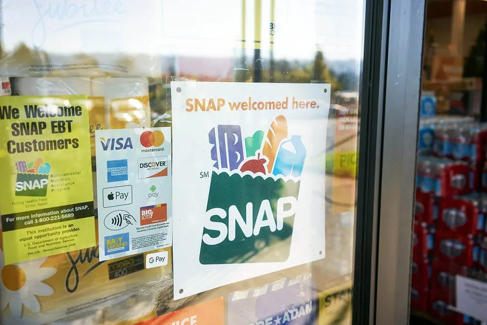 Massachusetts lanza tarjetas EBT con chip en todo el estado contra el robo de SNAP