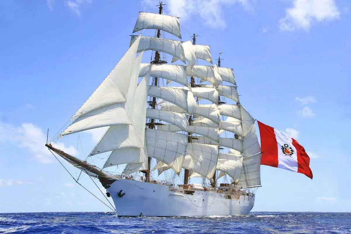 El velero más grande de Latinoamérica llega a Boston: el BAP Unión de Perú