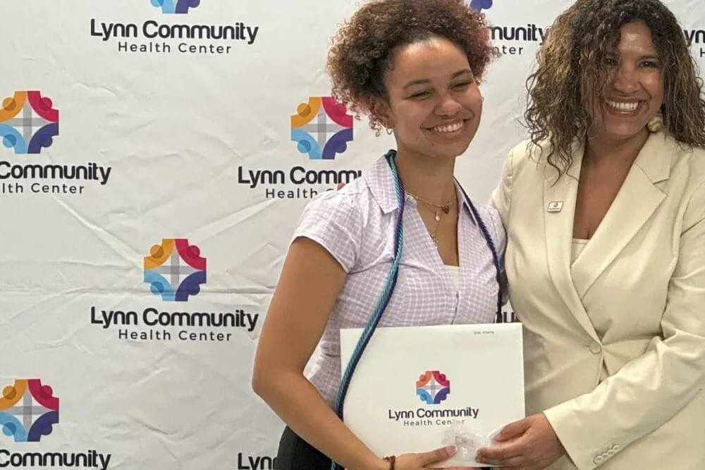 Más estudiantes de Lynn tendrán acceso a mentoría en carreras de salud