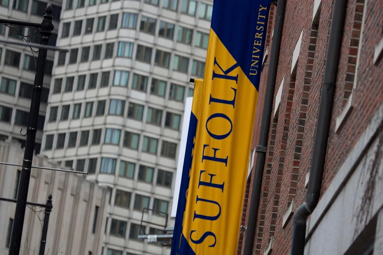 ¿Por qué Massachusetts está experimentando con licenciaturas universitarias de tres años?