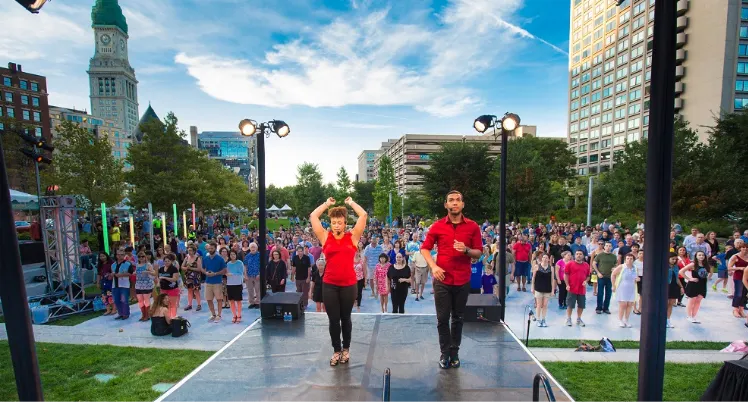 Let's Dance Boston regresa al Greenway con cinco noches gratis de baile