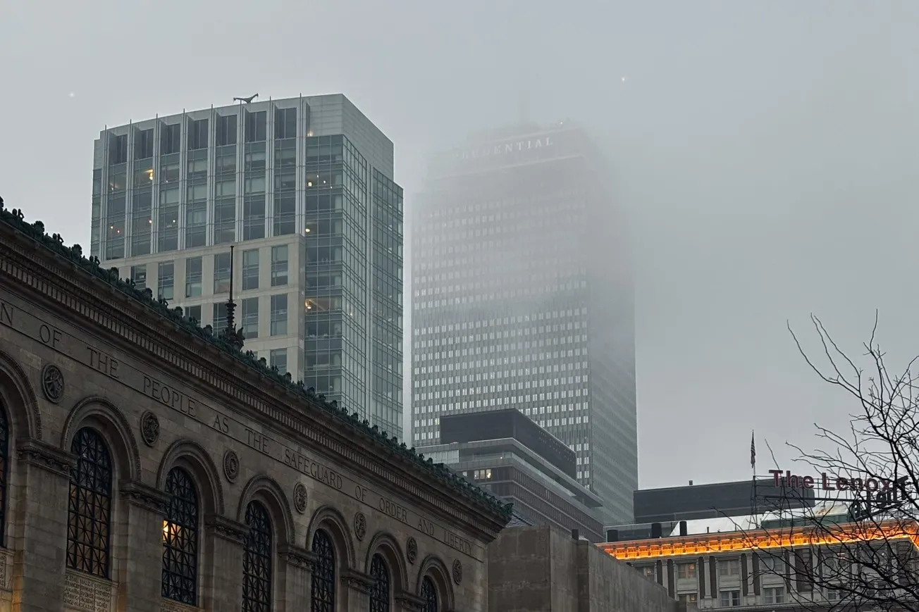 Alerta de tormenta costera en Boston: Qué estará cerrado y qué están cancelando