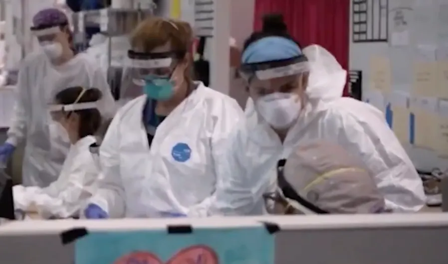 Las personas mayores de 75 años ya pueden inscribirse para recibir la vacuna contra el COVID-19