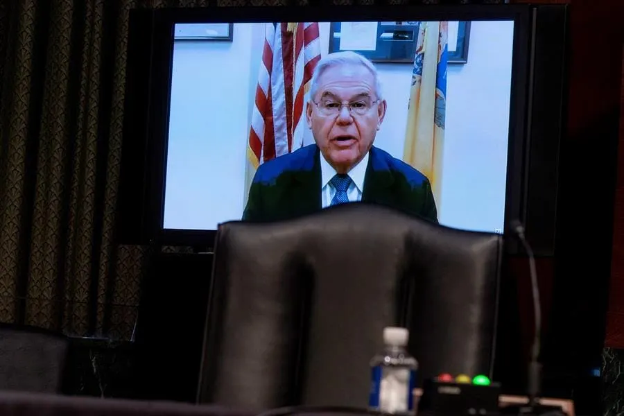 Bob Menéndez presentará reforma migratoria de la Administración Biden en el Senado