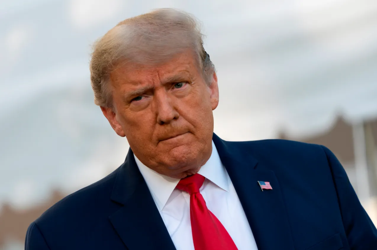 Administración Biden podría restablecer política de rendición de cuentas eliminada por Trump