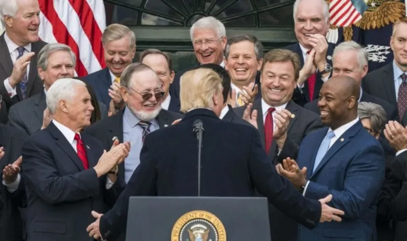 Trump estudia postularse para la Cámara de Representantes