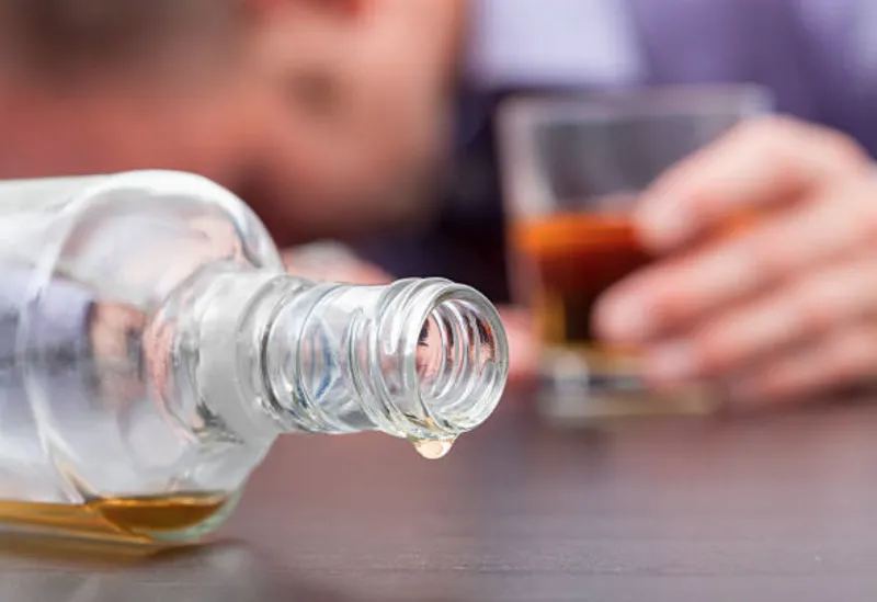 La pandemia aumenta consumo de alcohol y hospitalizaciones por enfermedad hepática