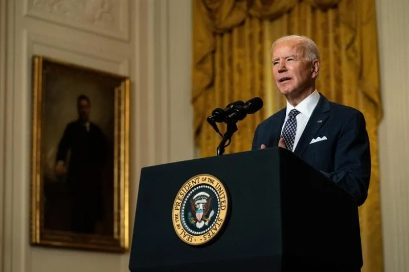 Biden promete que EEUU tendrá en mayo vacunas suficientes para todos los adultos
