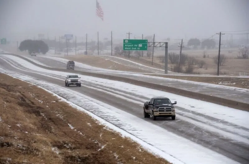 La mitad de Estados Unidos está bajo alerta por clima invernal