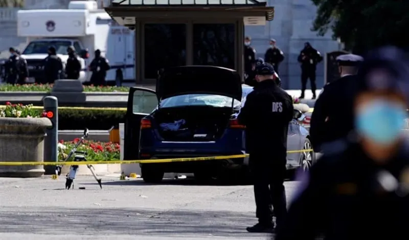 Agresor y policía del Capitolio mueren en ataque que investigan las autoridades