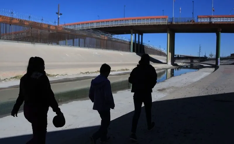 Administración Biden toma impulso para acabar de forma definitiva con la política «Permanecer en México»