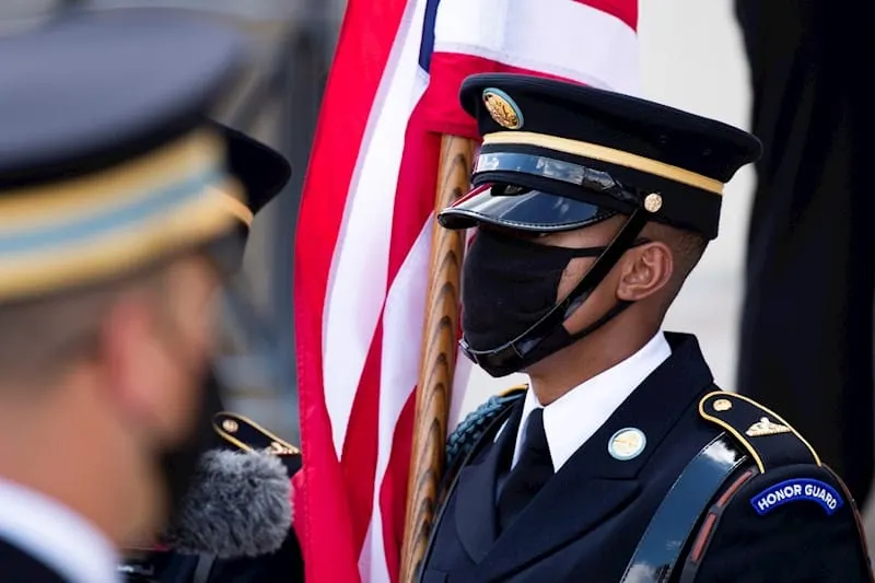 Pentágono ordena vacunas COVID-19