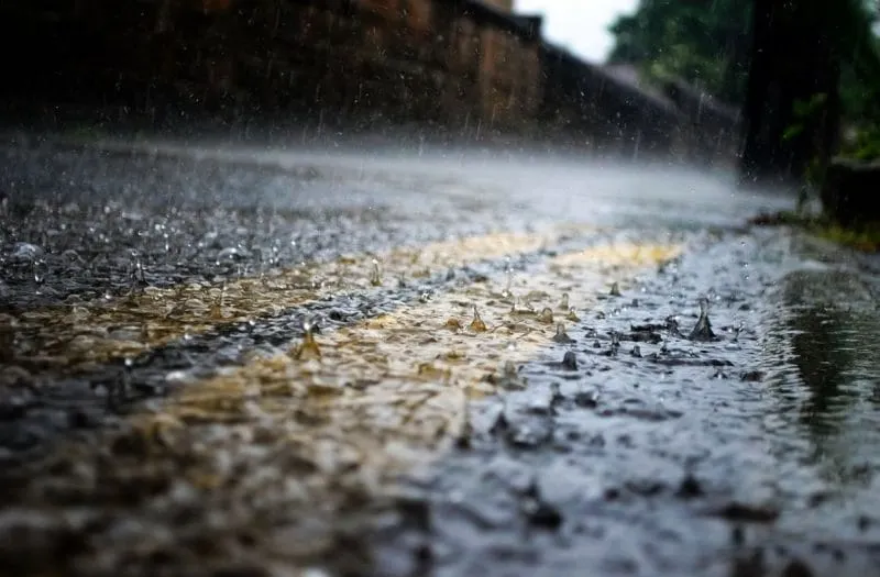 Restos de Henri amenazan con fuertes lluvias e inundaciones a Nueva Inglaterra