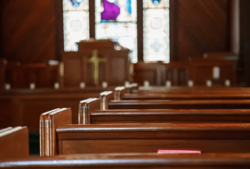 Iglesia de East Boston que acogió a inmigrantes luego de las regulaciones del estado, ya no puede continuar dando refugio