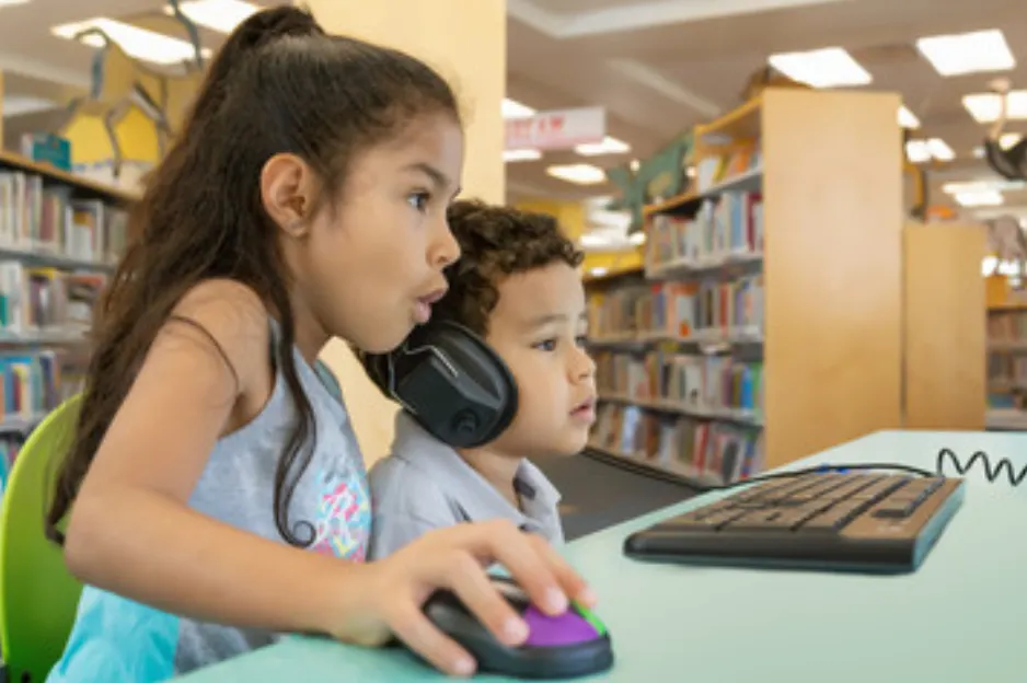 Los niños latinos en MA se quedan atrás en el acceso a  educación y salud, según estudio