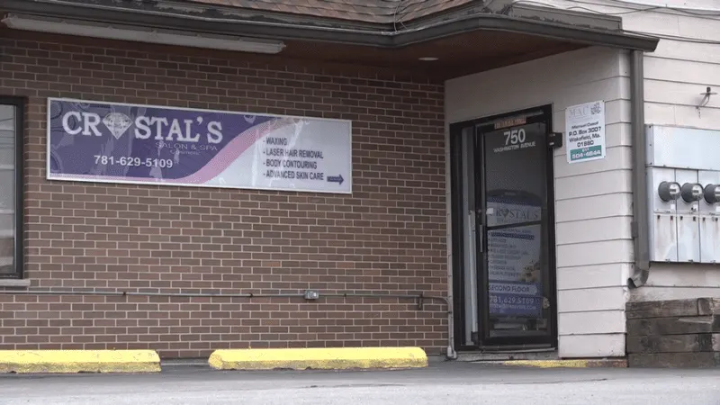 Enjuician a mujer de Revere por tráfico de mujeres en un spa