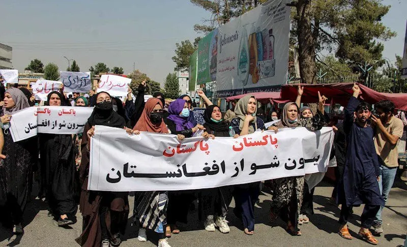 Mujeres protestan en Kabul