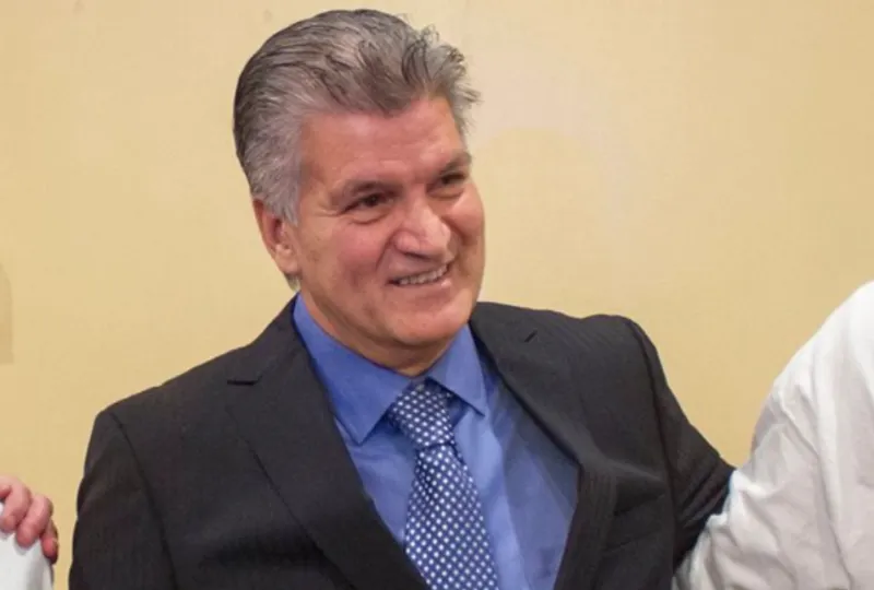 Dueño de un albergue para latinos es acusado de robar 1.5 millones del estado para crear un imperio de propiedades