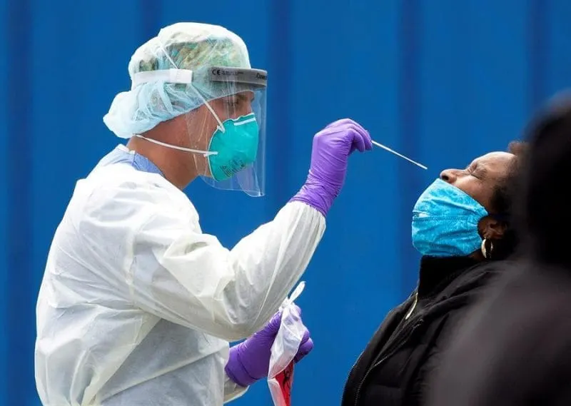 La espera por el resultado de una prueba COVID-19 puede variar dependiendo de donde estés