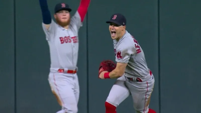 Kike Hernández: el súper utility que en playoffs se troca en Supermán