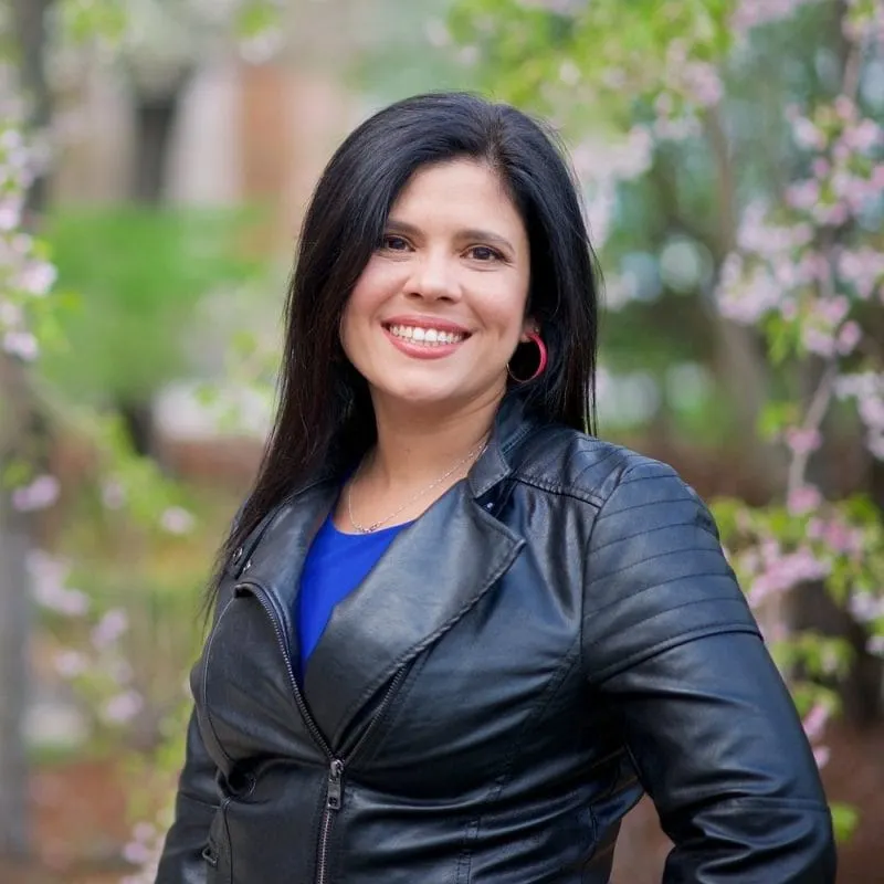 Alejandra St. Guillén ocupará el cargo de concejal que deja Wu, hasta enero