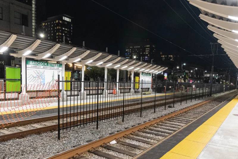 MBTA abre dos nuevas estaciones en la Línea Verde