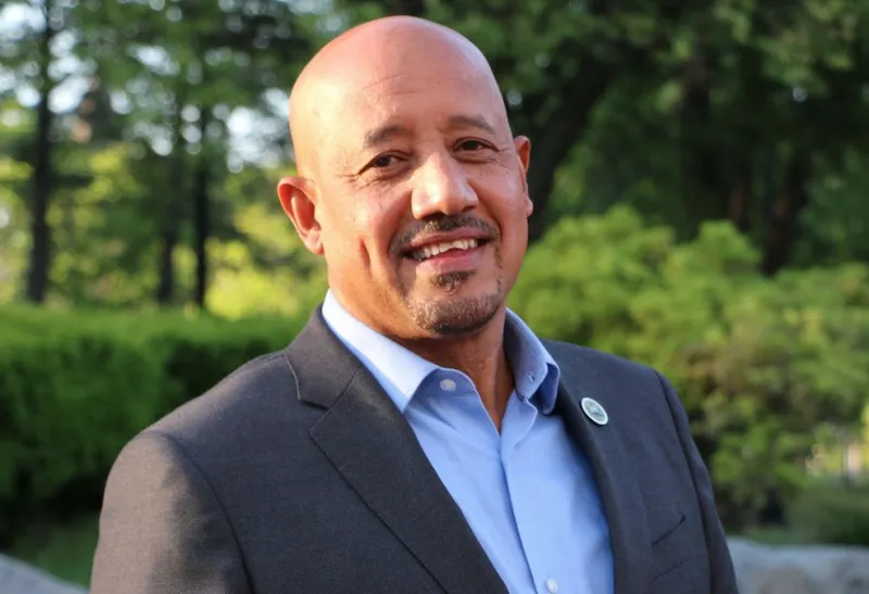 DePeña reúne propuestas para la renovación del Parque Mullaney en Lawrence