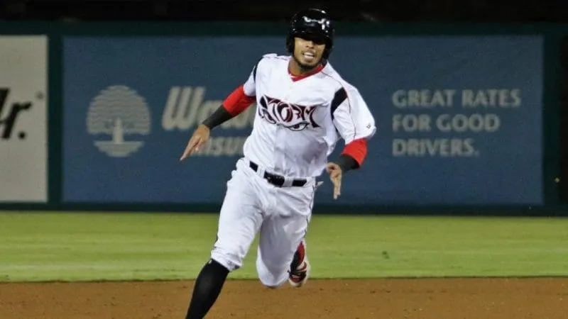 Gabriel Arias: otro gran prospecto venezolano en rumores de cambio en la MLB