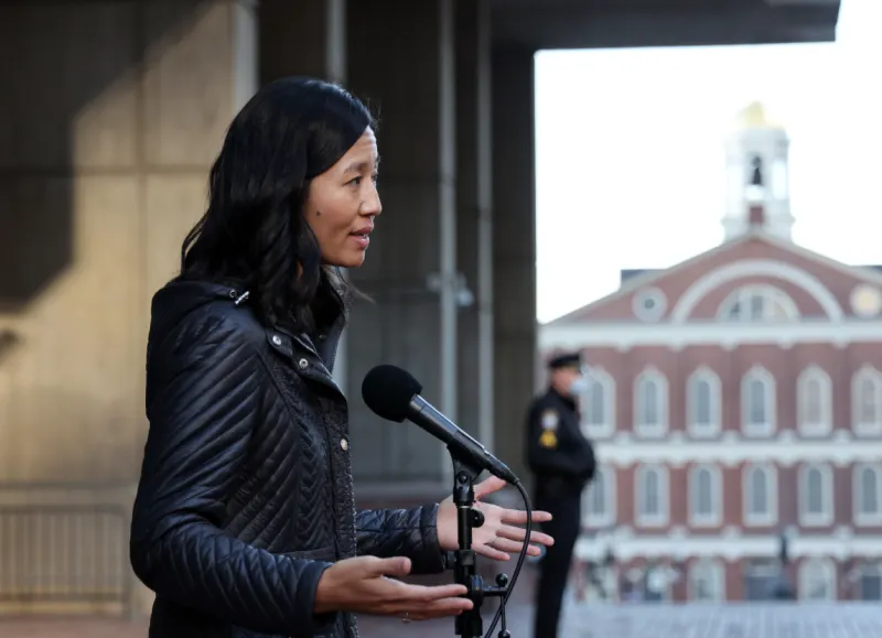 Wu plantea nuevo programa de equidad en contrataciones públicas para empresas de minorías