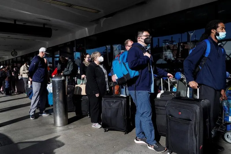 Problemas para volver a casa: cancelan más de 2 mil vuelos este domingo