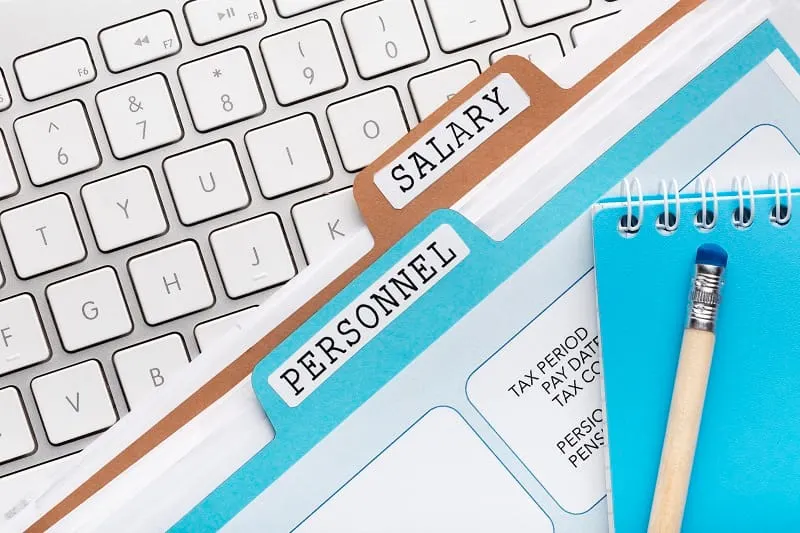 ¿Si doy positivo para COVID-19, me seguirán pagando en el trabajo?